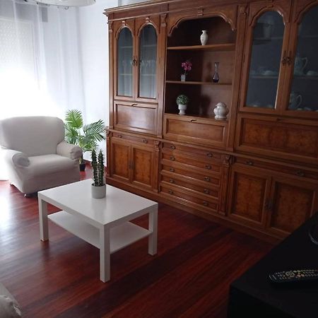 Vivienda Amplia Y Luminosa A Escasos Metros De La Playa De Cangas. Bagian luar foto
